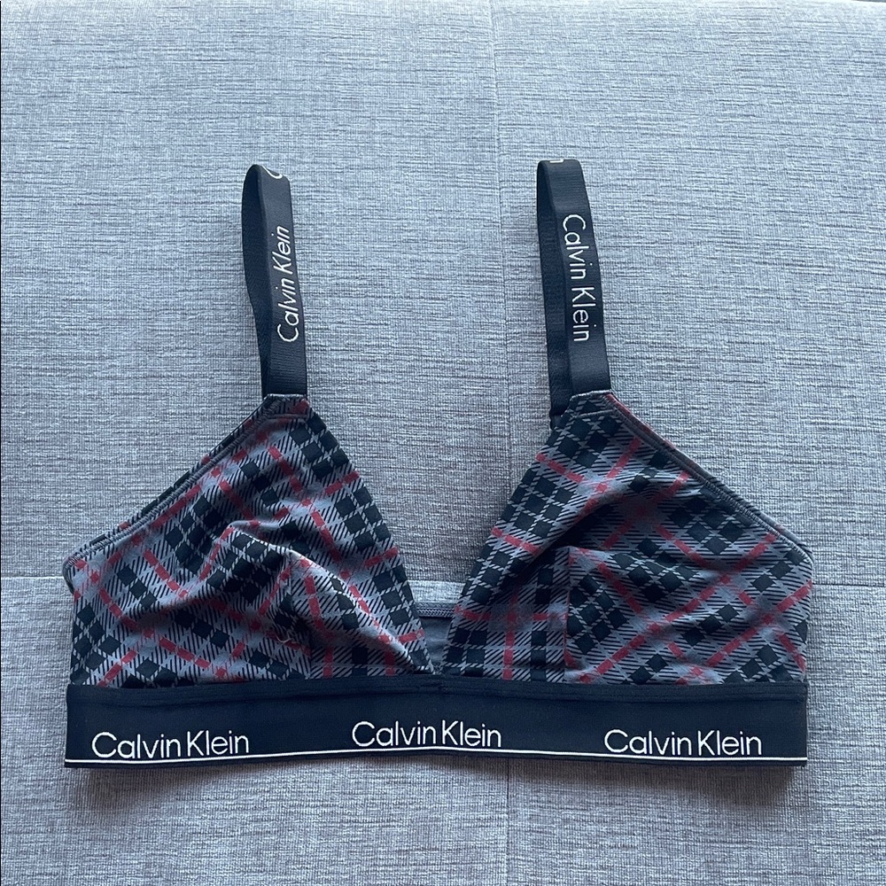 Triangle Bra - image 1